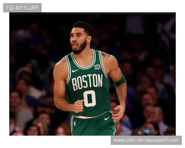 塔图姆后撤步抛投制止对方追分势头